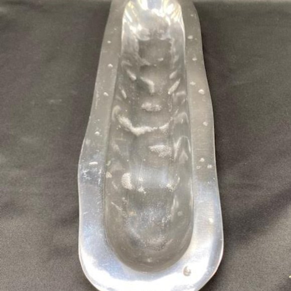 Decorative Distressed Aluminum Cracker/Olive Tray - Picture 1 of 6